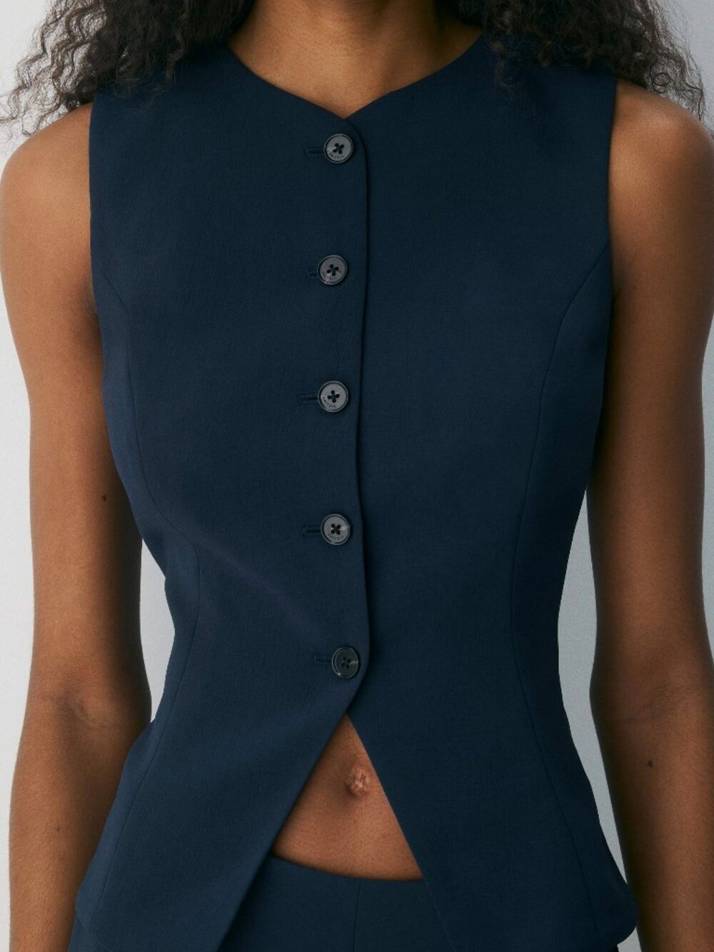 Wilfred Regal Vest
